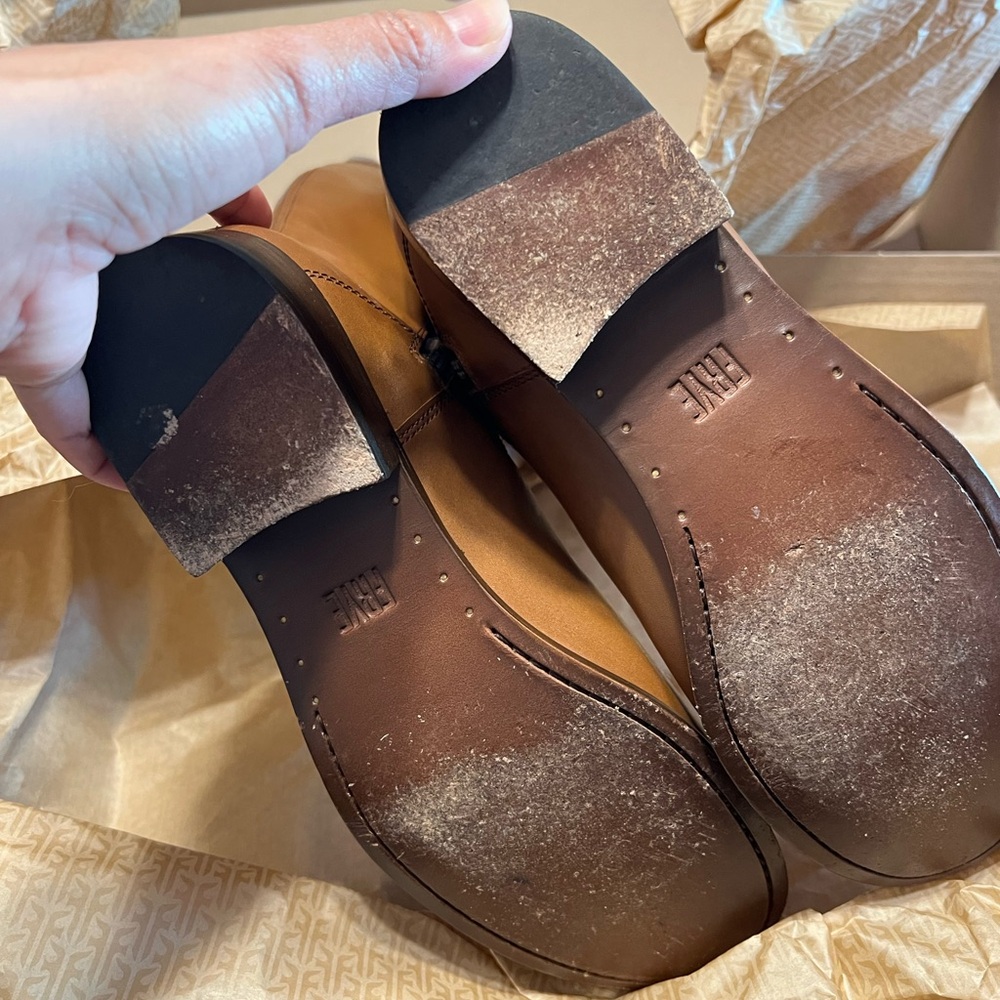 Frye boots 8 - Picture 5 of 5